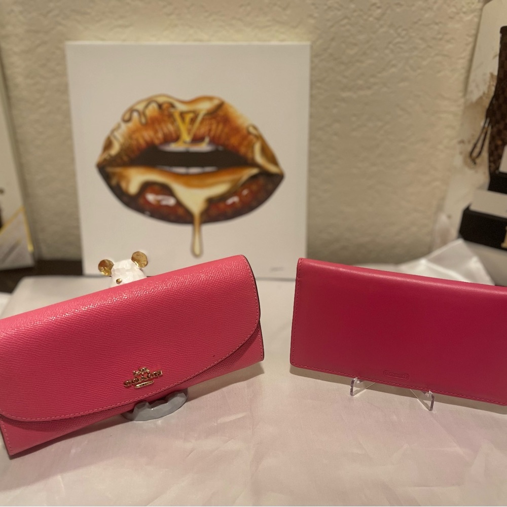 COACH LEATHER WALLET & CHECKBOOK